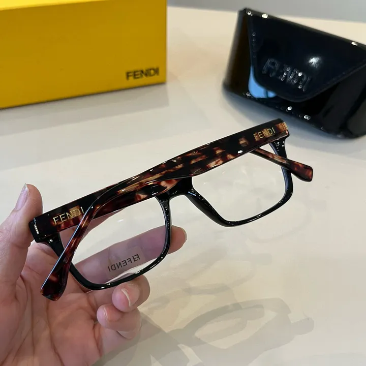 スーパーコピー フェンディ サングラス