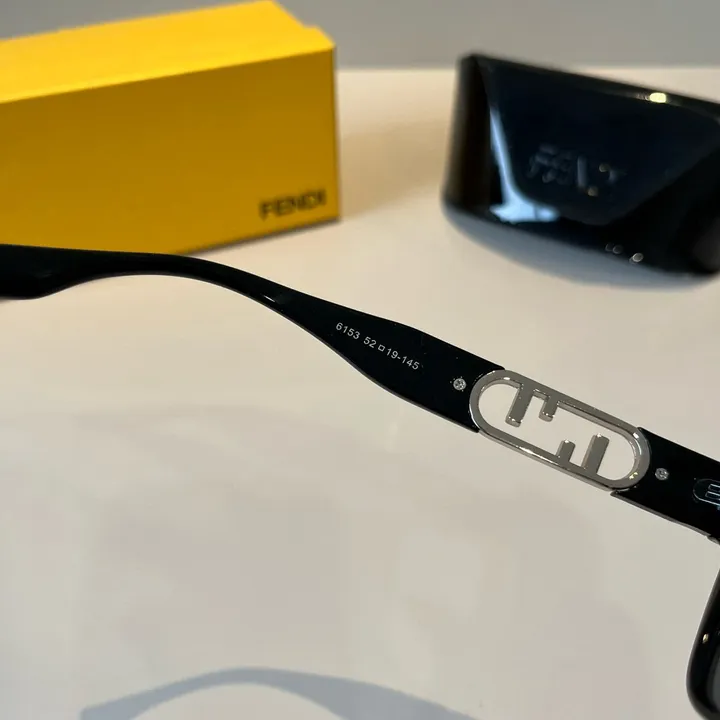スーパーコピー フェンディ サングラス
