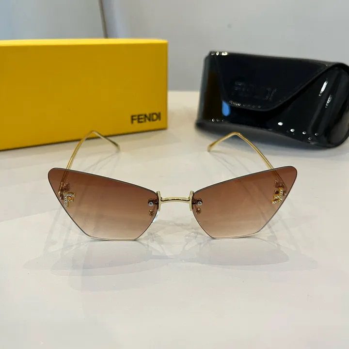 スーパーコピー フェンディ サングラス