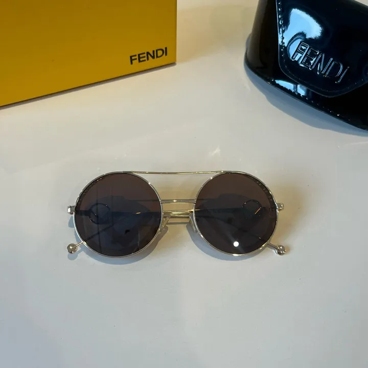 スーパーコピー フェンディ サングラス
