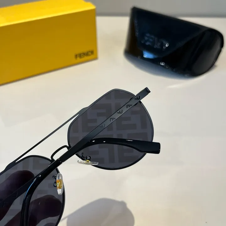 スーパーコピー フェンディ サングラス