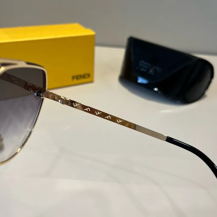 スーパーコピー フェンディ サングラス