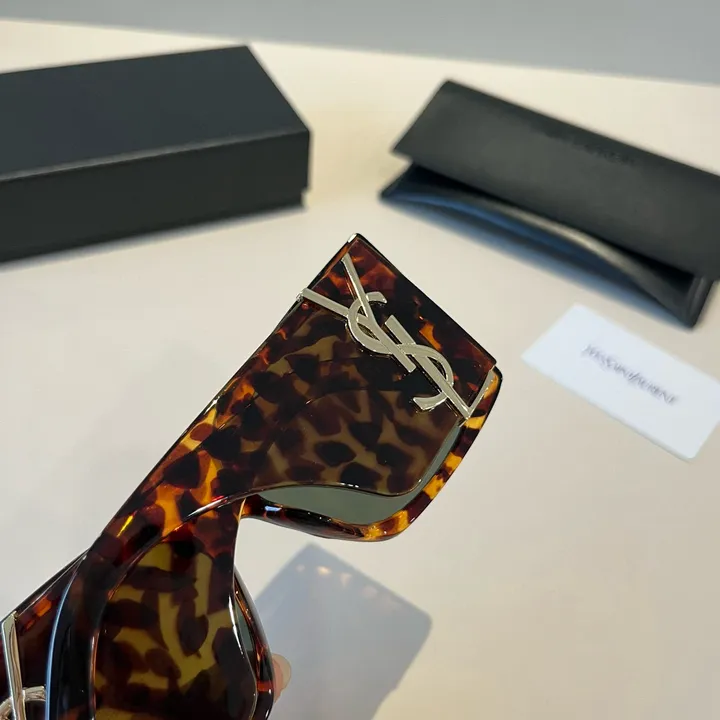 スーパーコピー イブサンローラン サングラス