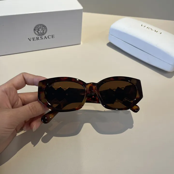 スーパーコピー ヴェルサーチ サングラス
