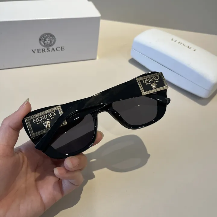 スーパーコピー ヴェルサーチ サングラス