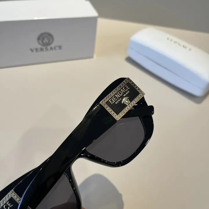 スーパーコピー ヴェルサーチ サングラス