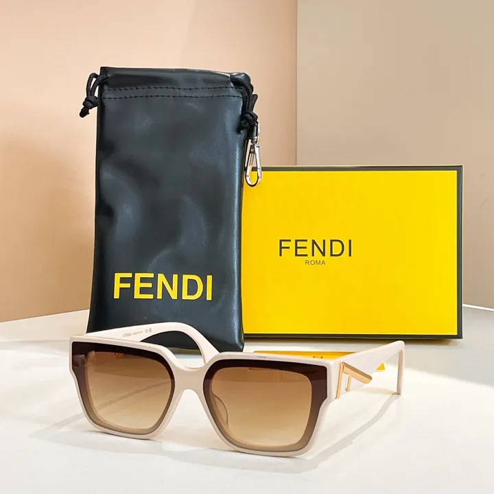 スーパーコピー フェンディ サングラス