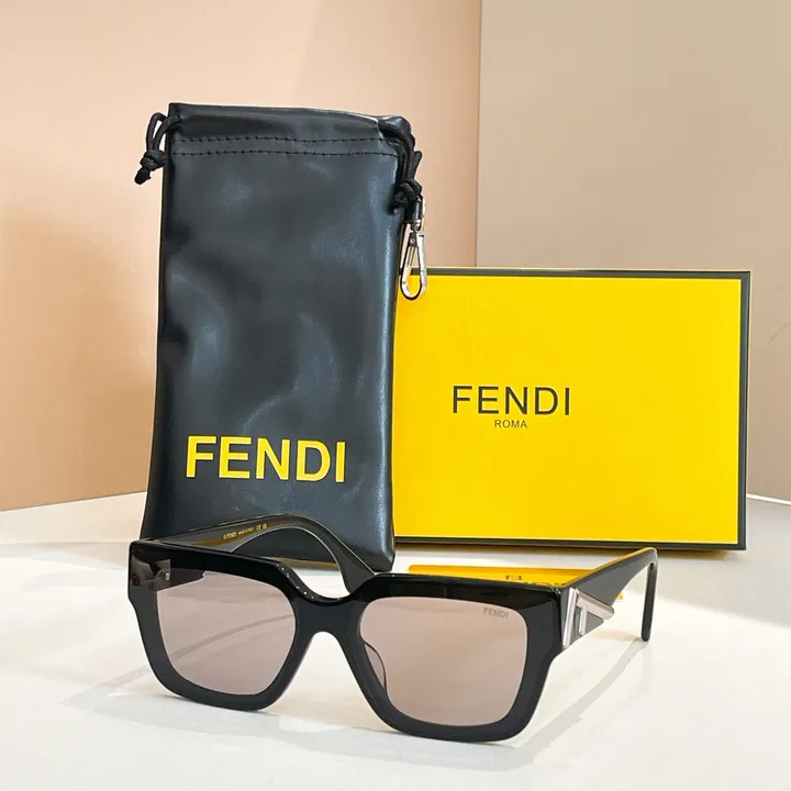 スーパーコピー フェンディ サングラス