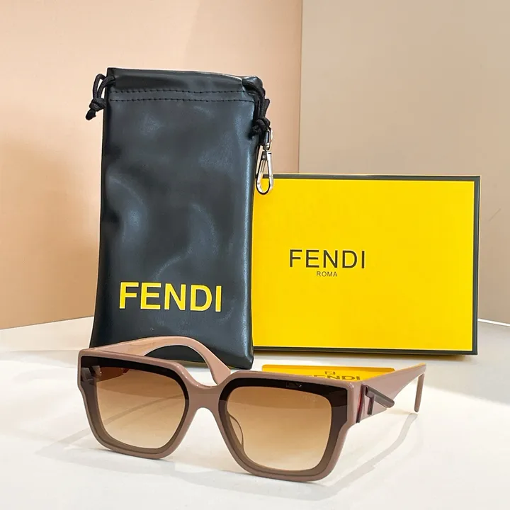 スーパーコピー フェンディ サングラス