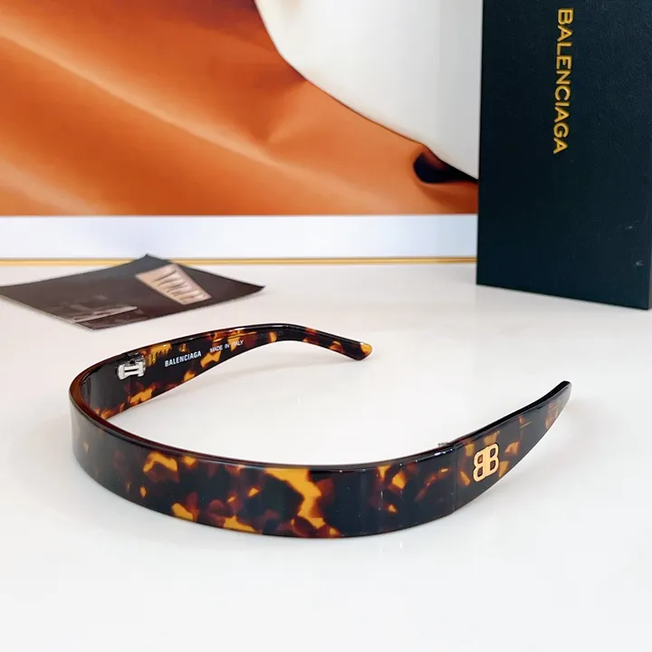 スーパーコピー バレンシアガ サングラス