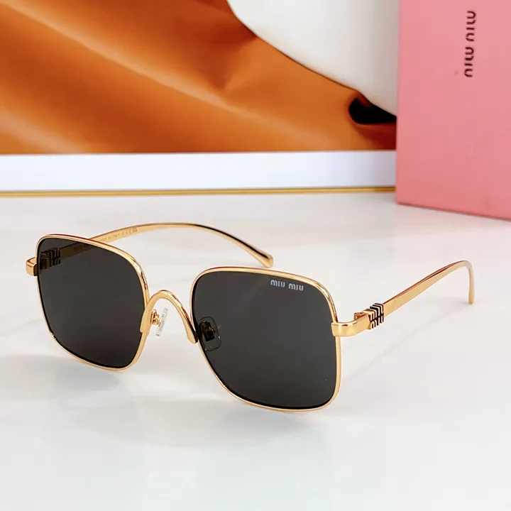 スーパーコピー ミュウミュウ サングラス