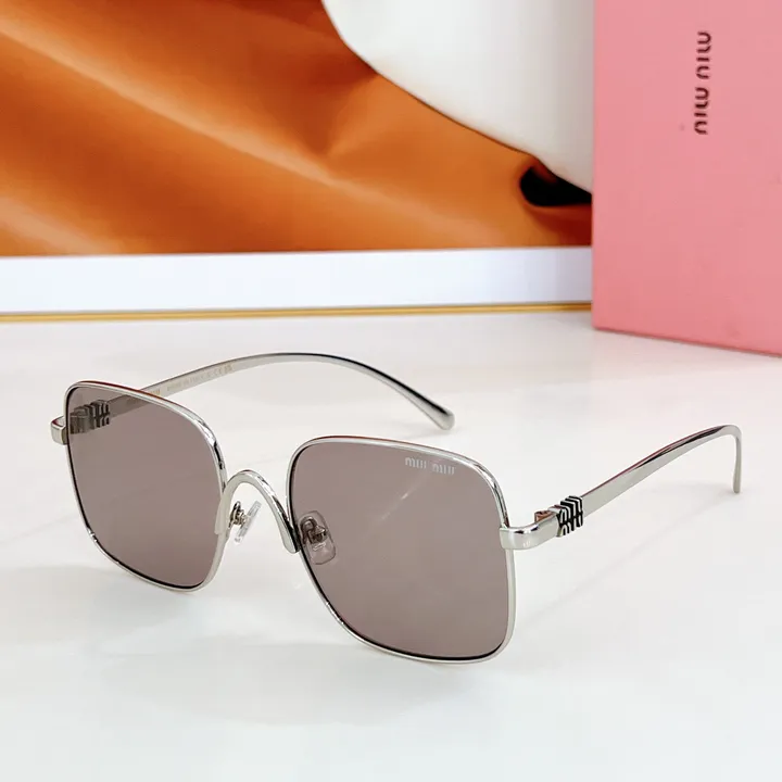 スーパーコピー ミュウミュウ サングラス