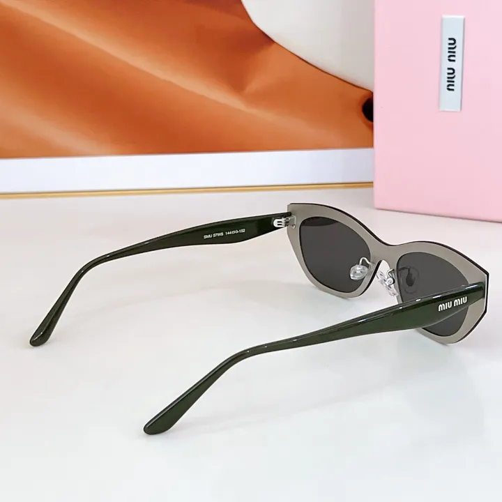 スーパーコピー ミュウミュウ サングラス