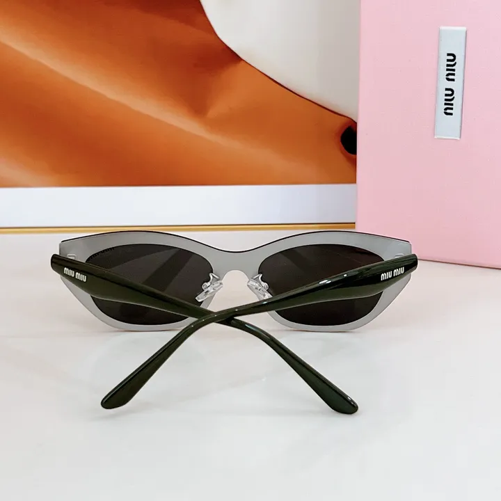 スーパーコピー ミュウミュウ サングラス
