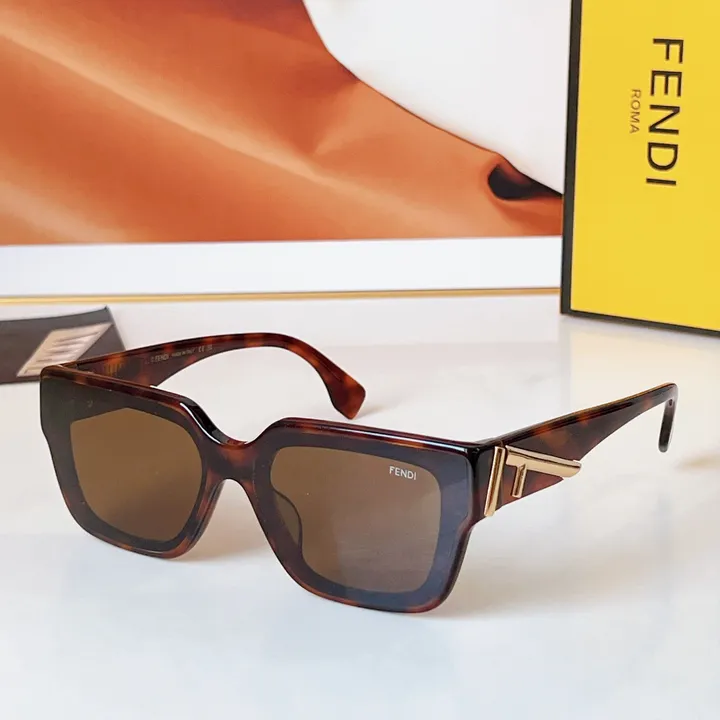 スーパーコピー フェンディ サングラス