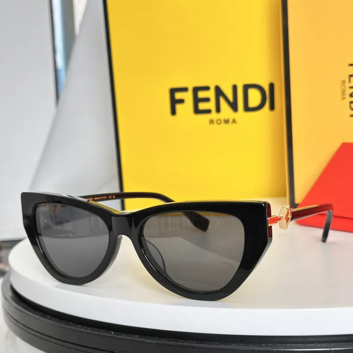 スーパーコピー フェンディ サングラス