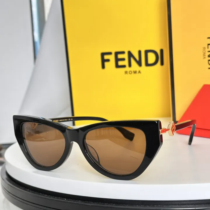 スーパーコピー フェンディ サングラス
