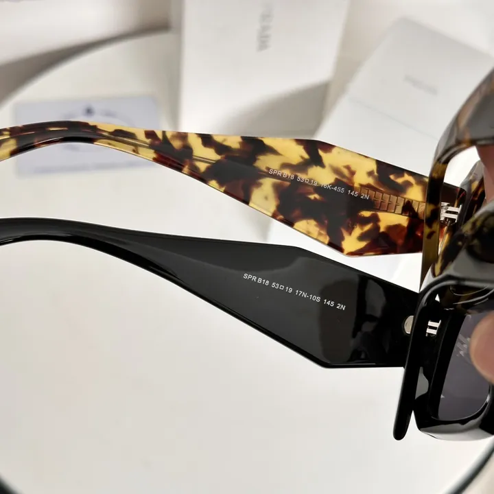 スーパーコピー プラダ サングラス