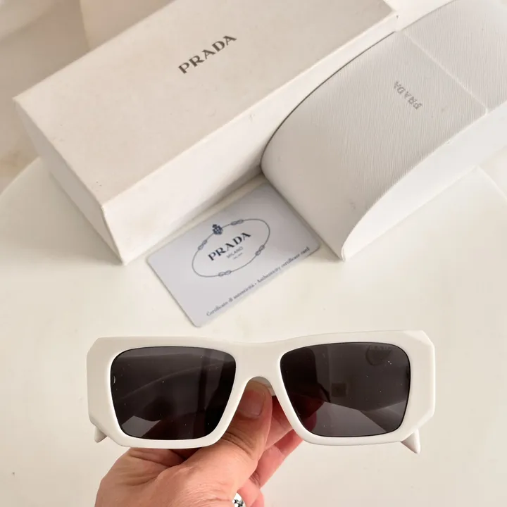 スーパーコピー プラダ サングラス