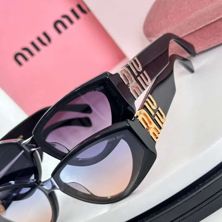 スーパーコピー ミュウミュウ サングラス