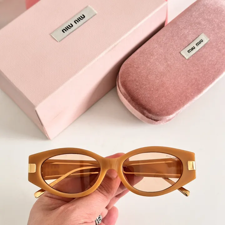 スーパーコピー ミュウミュウ サングラス