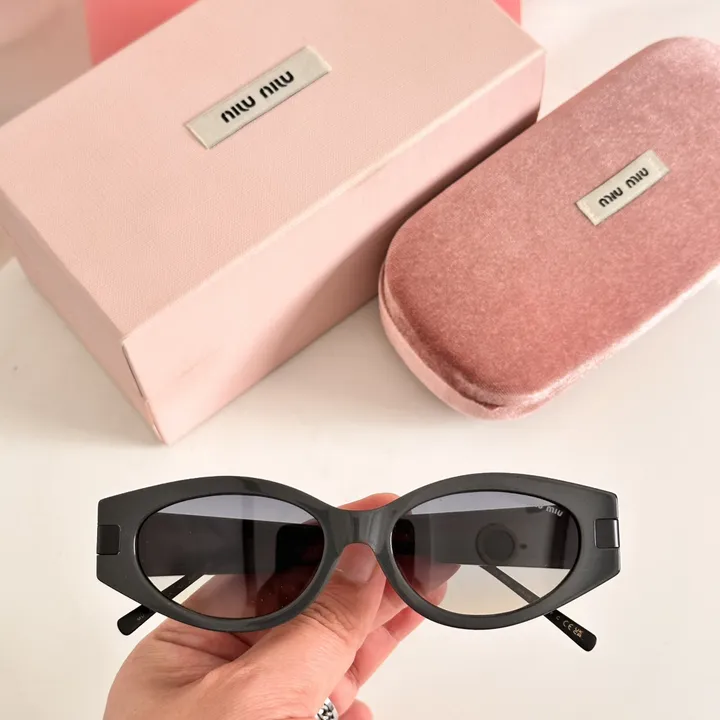 スーパーコピー ミュウミュウ サングラス