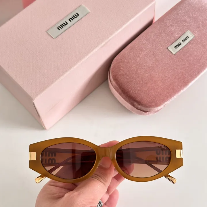 スーパーコピー ミュウミュウ サングラス