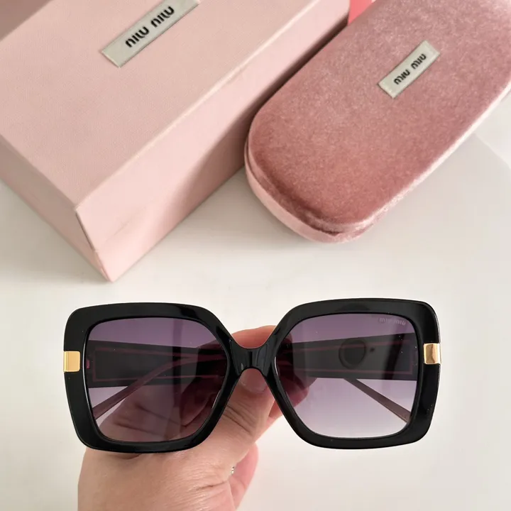 スーパーコピー ミュウミュウ サングラス