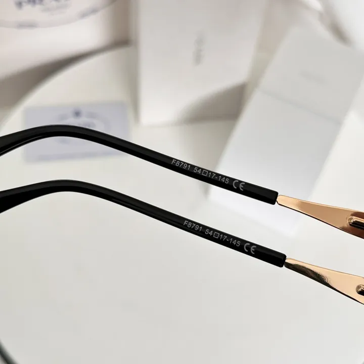 スーパーコピー プラダ サングラス