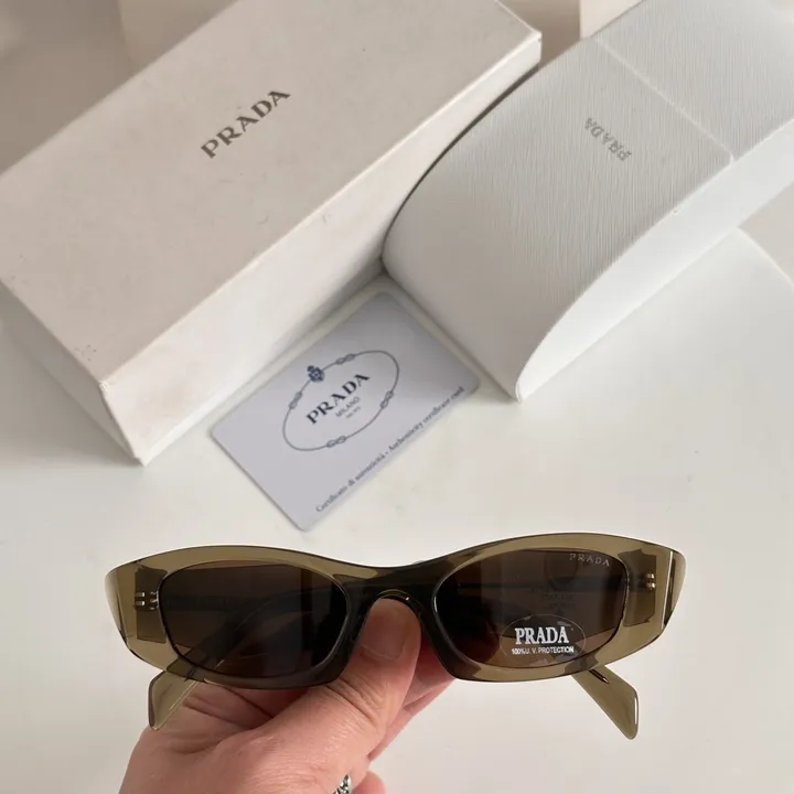 スーパーコピー プラダ サングラス