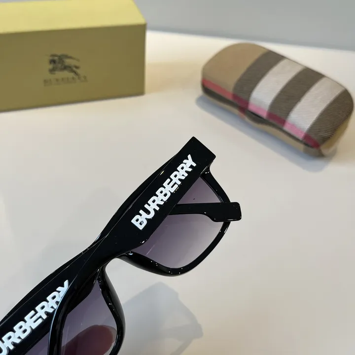 スーパーコピー バーバリー ス サングラス