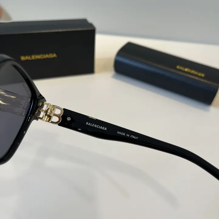 スーパーコピー バレンシアガ サングラス