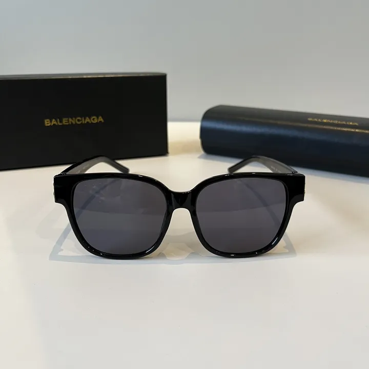 スーパーコピー バレンシアガ サングラス