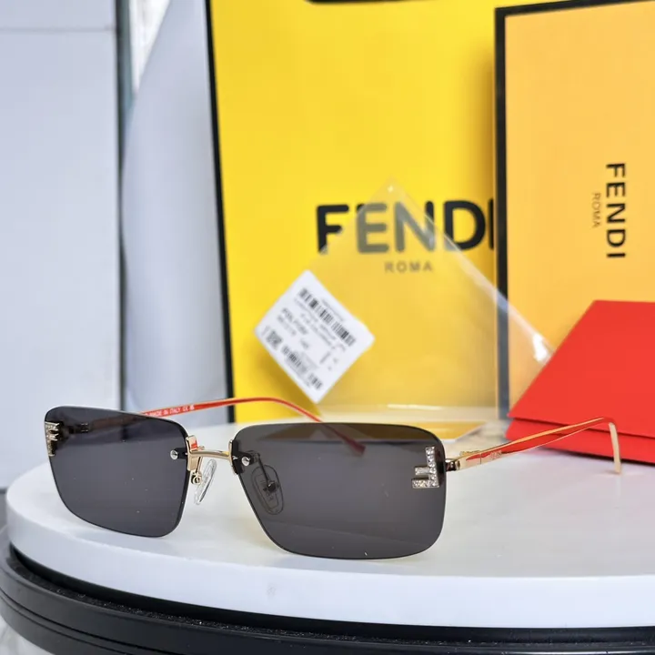 スーパーコピー フェンディ サングラス