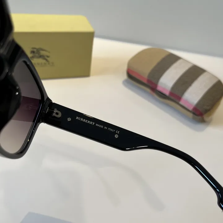 スーパーコピー バーバリー ス サングラス