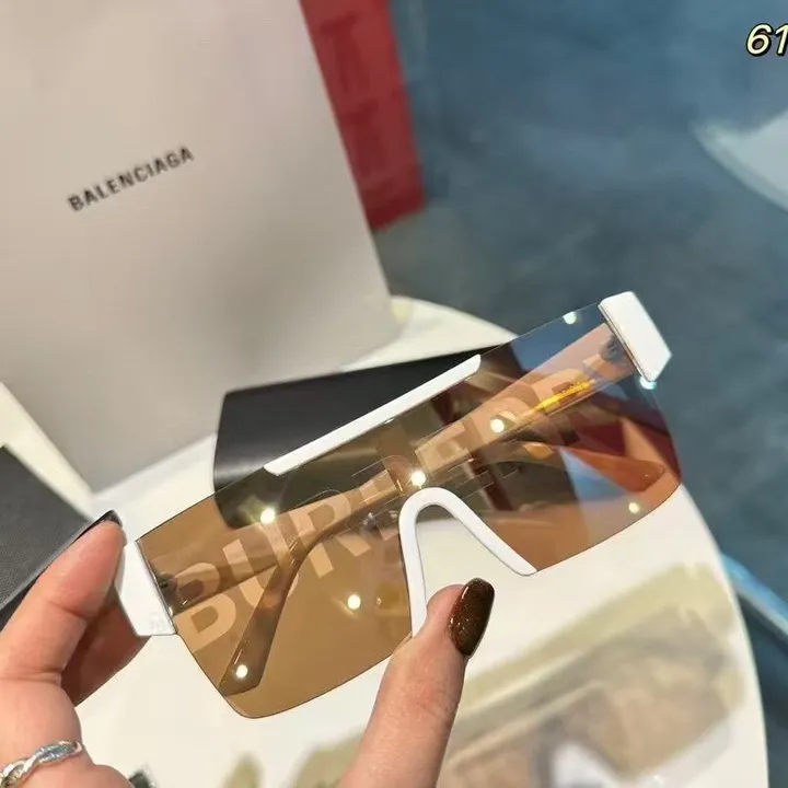 スーパーコピー バーバリー ス サングラス