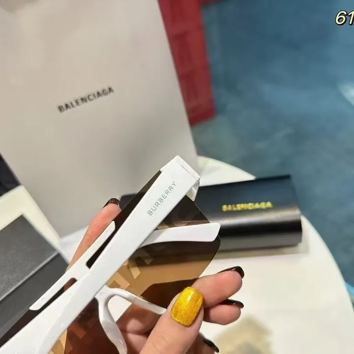 スーパーコピー バーバリー ス サングラス