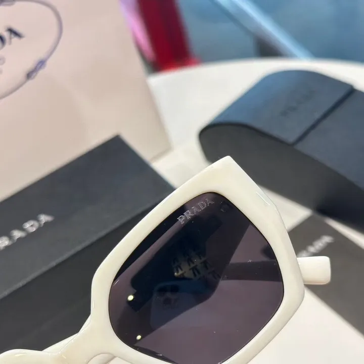 スーパーコピー プラダ サングラス