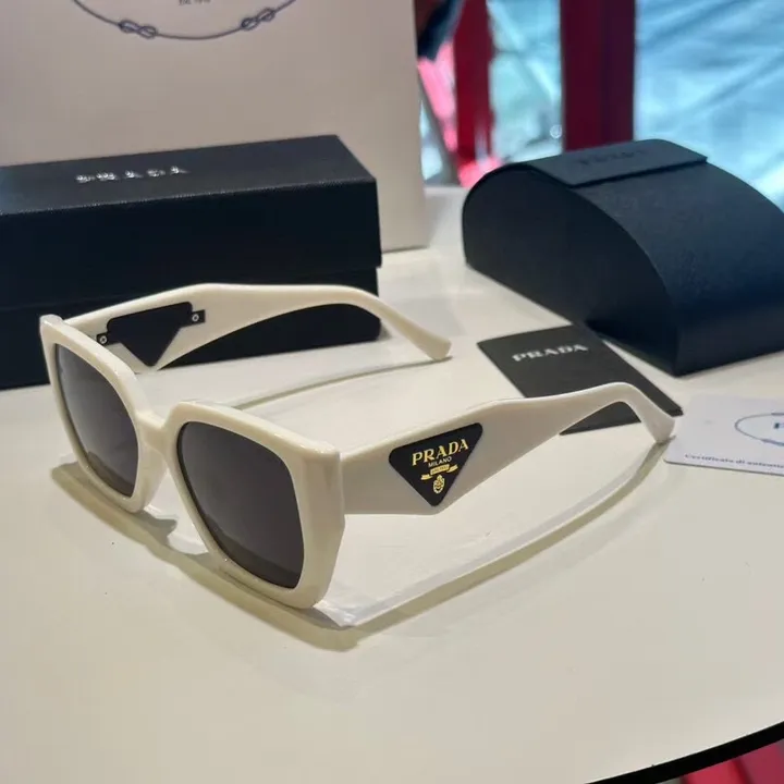 スーパーコピー プラダ サングラス