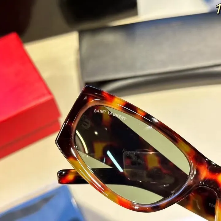 スーパーコピー ジバンシィ サングラス