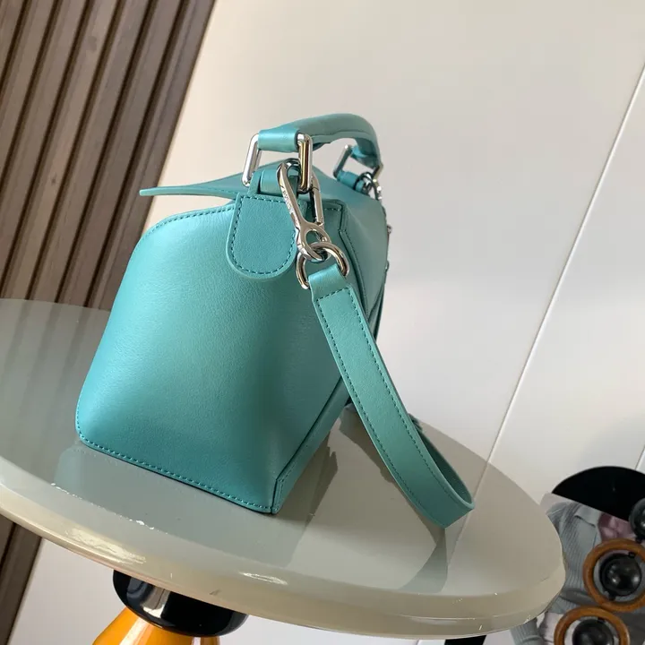 スーパーコピー ロエベ サングラス