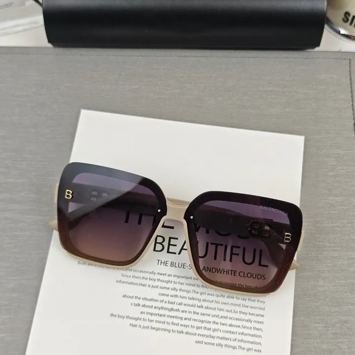 スーパーコピー バレンシアガ サングラス