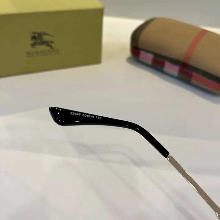 スーパーコピー バーバリー ス サングラス