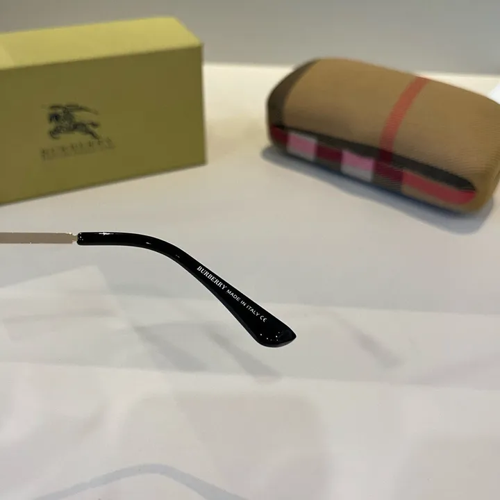 スーパーコピー バーバリー ス サングラス