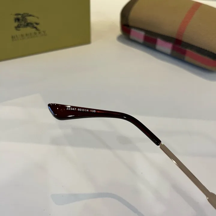スーパーコピー バーバリー ス サングラス
