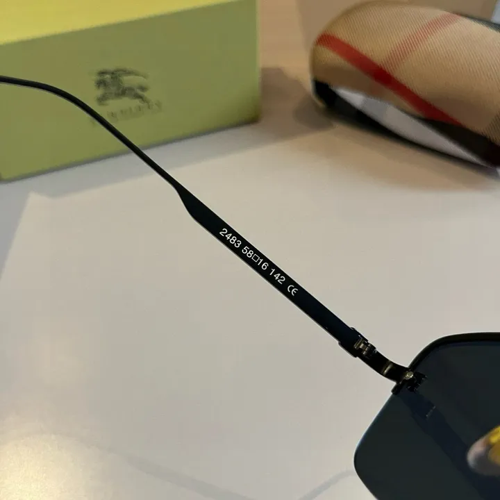 スーパーコピー バーバリー ス サングラス