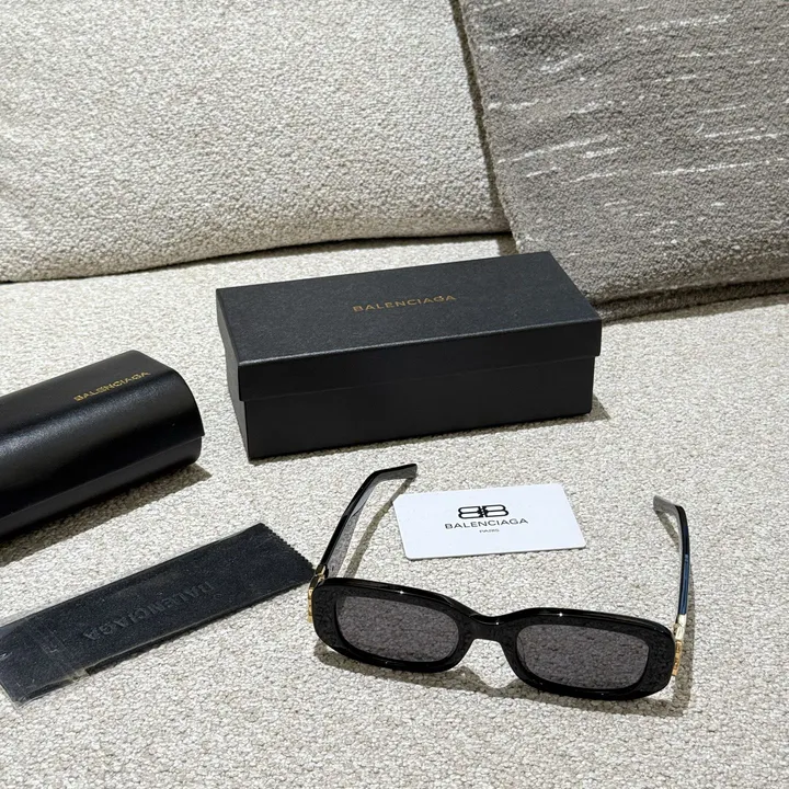 スーパーコピー バレンシアガ サングラス