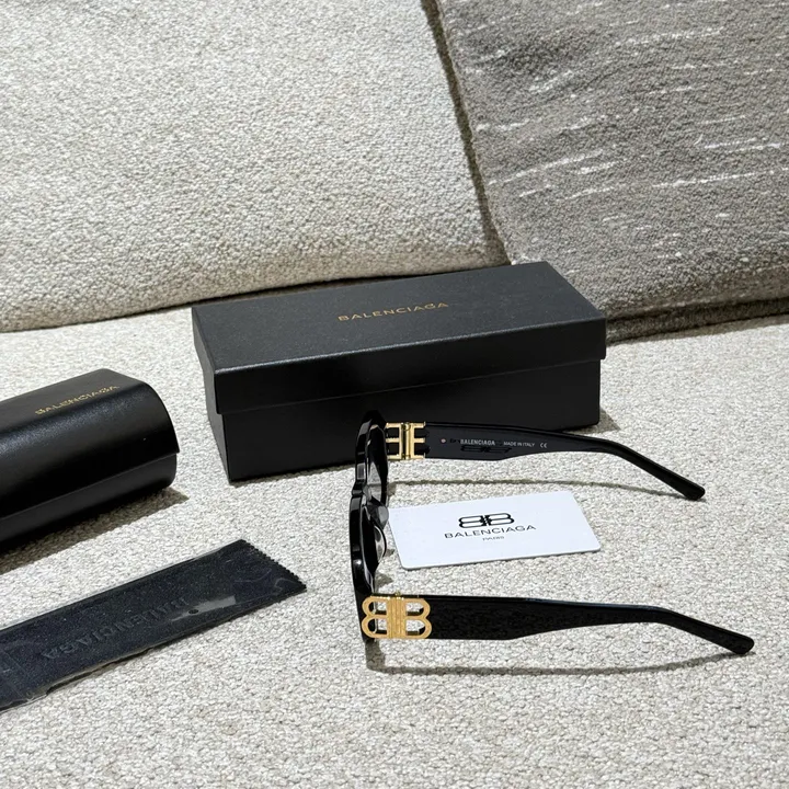 スーパーコピー バレンシアガ サングラス