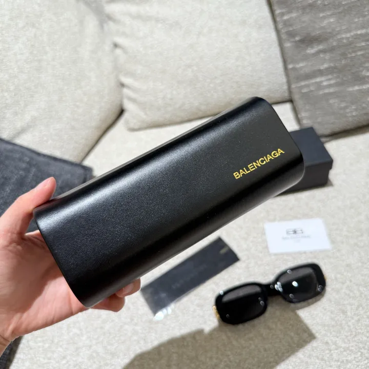 スーパーコピー バレンシアガ サングラス