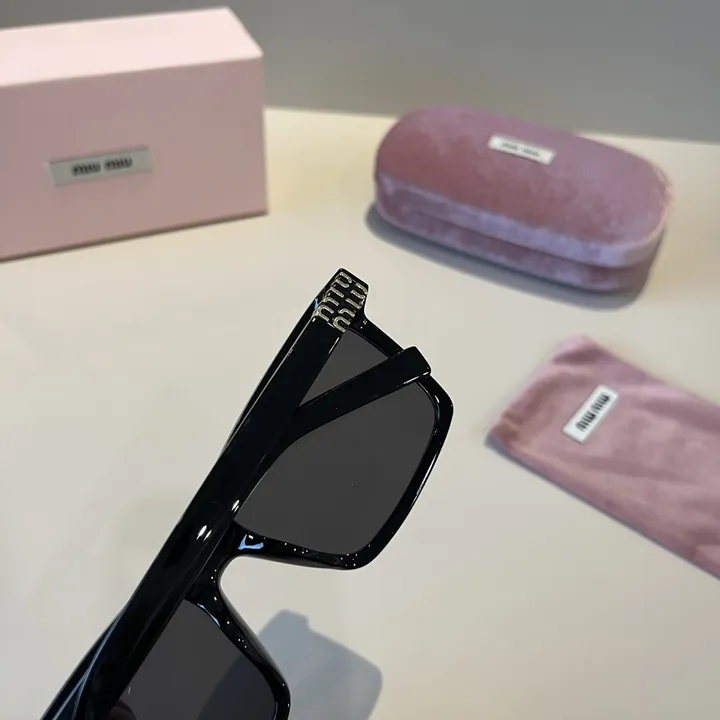 スーパーコピー ミュウミュウ サングラス